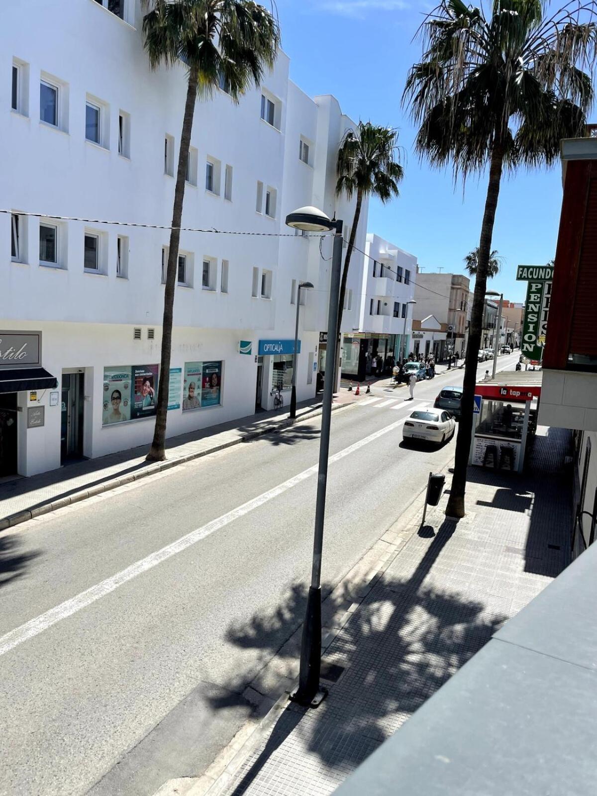 Appartement Elegant Apartment, Central, Pool And Parking